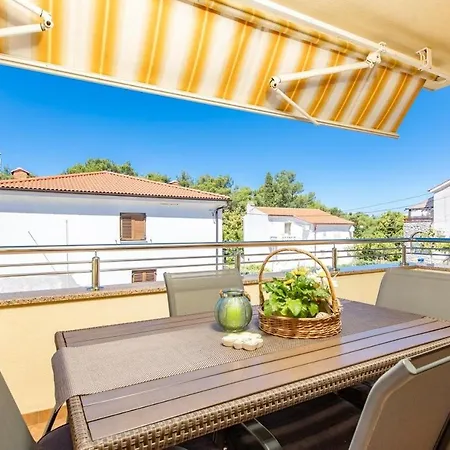 Jasna Apartmán Punat